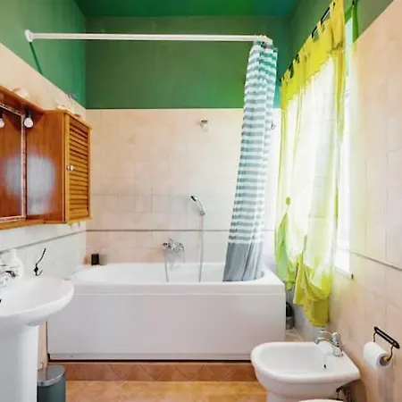 Hospedagem domiciliar Casa Di A-mici, 42km Da Roma Poggio Mirteto